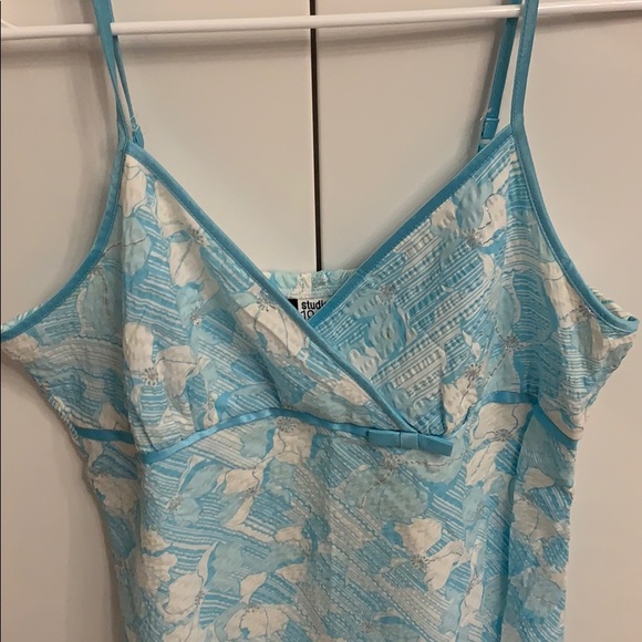 Summer dress - Picture 2 of 4